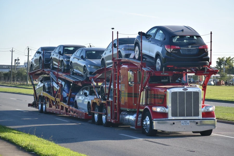 Car carrier truck transporting vehicles